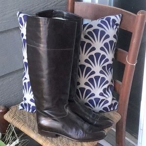 Woman’s chocolate brown tall pull on boots size 8.5